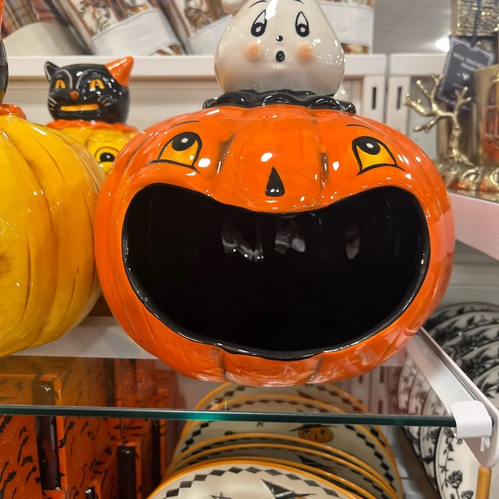 Johanna Parker wide mouth pumpkin candy bowl with ghost top
